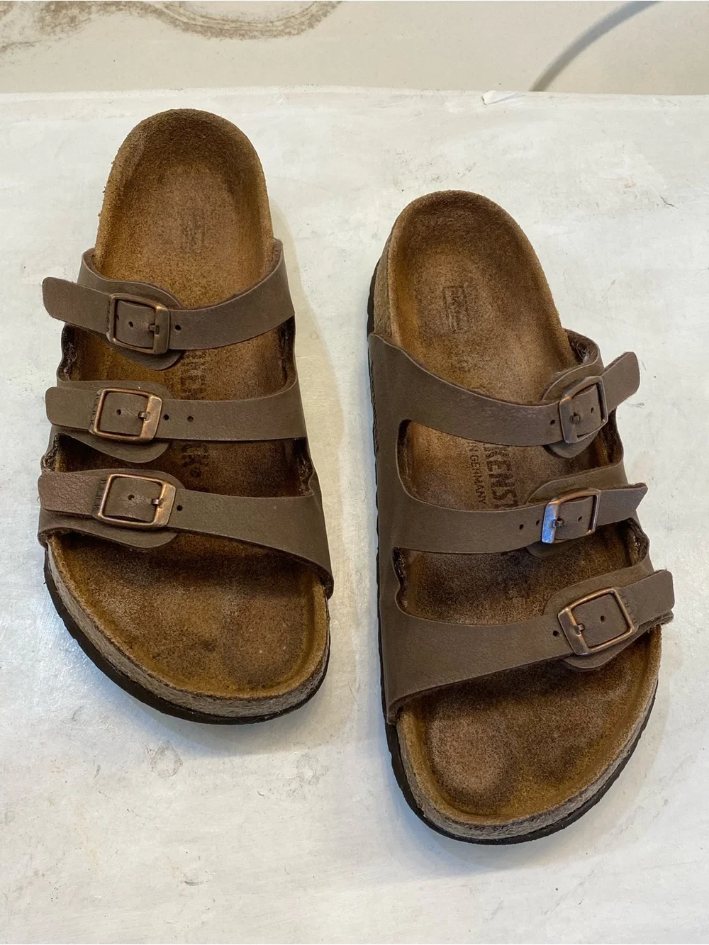 Birkenstock Florida Sandal Size 37, Ladies Size 6 US Men’s Size 4 good condition